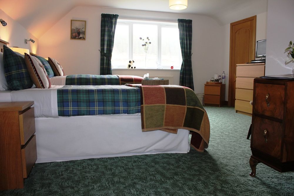 Oak Lodge Bed And Breakfast Overscaig エクステリア 写真